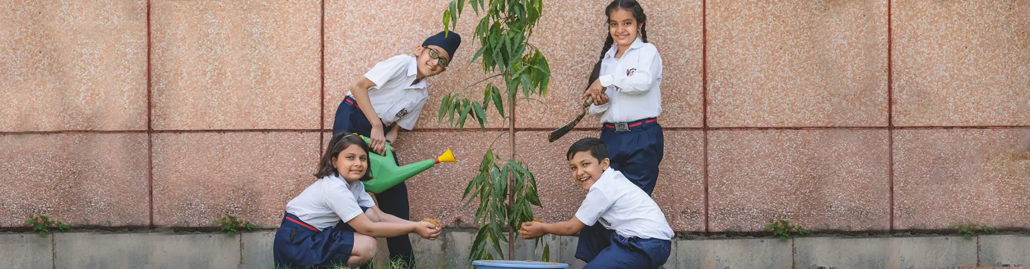 How to Select the Best CBSE School That Provides Experiential and Hands-On Learning Opportunities to Children?
