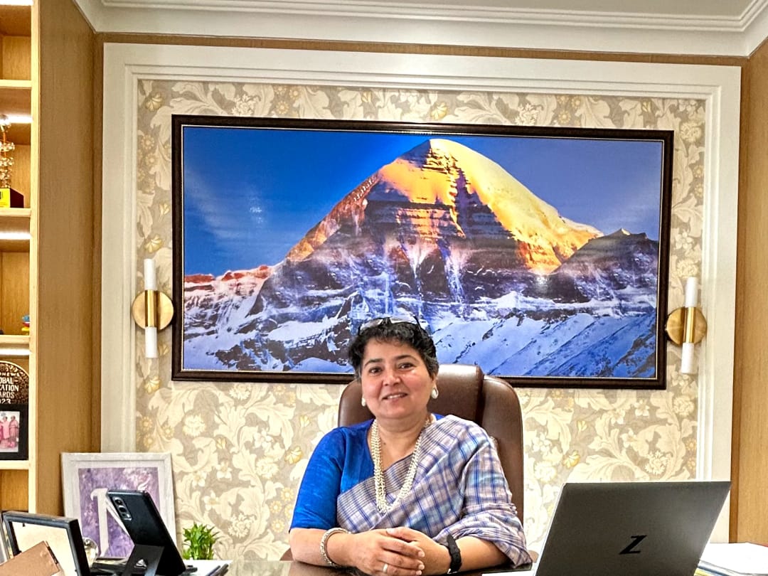 Ms. Nishi Dhanjal Principal at Dharav High School Ajmer Road